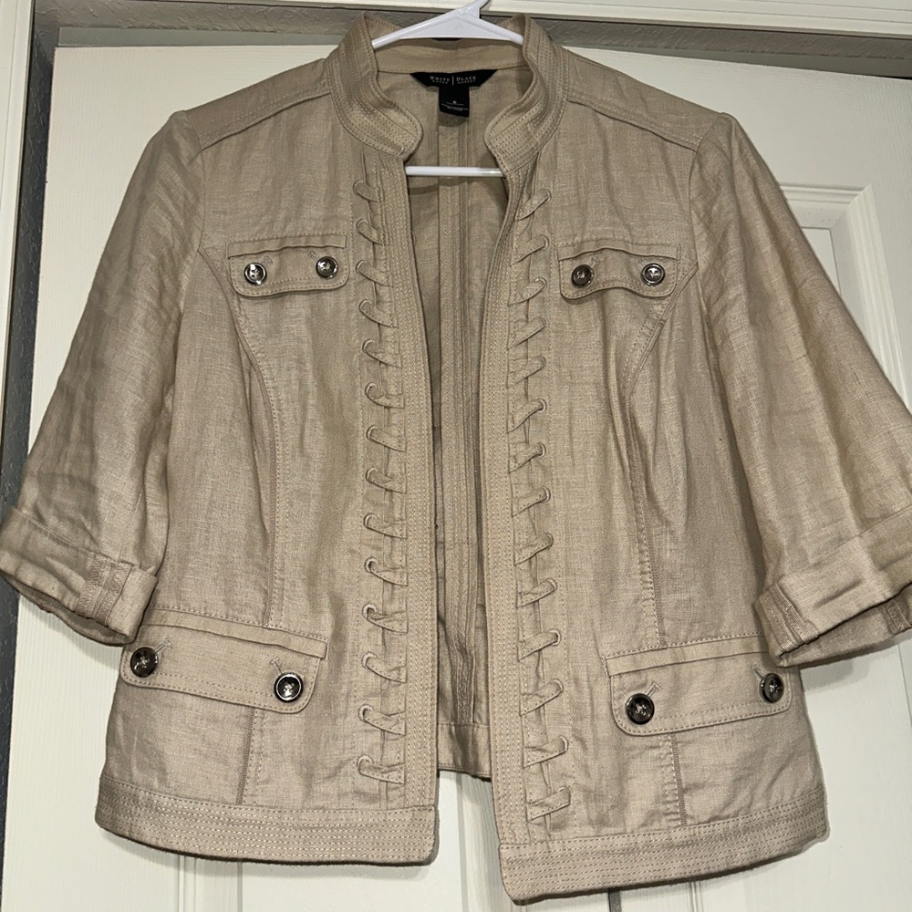 Women’s Beige Jacket!